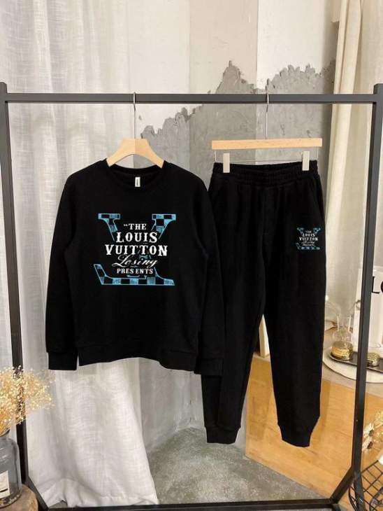Picture of LV Sweater Suits _SKULVM-5XLkdtn2540998